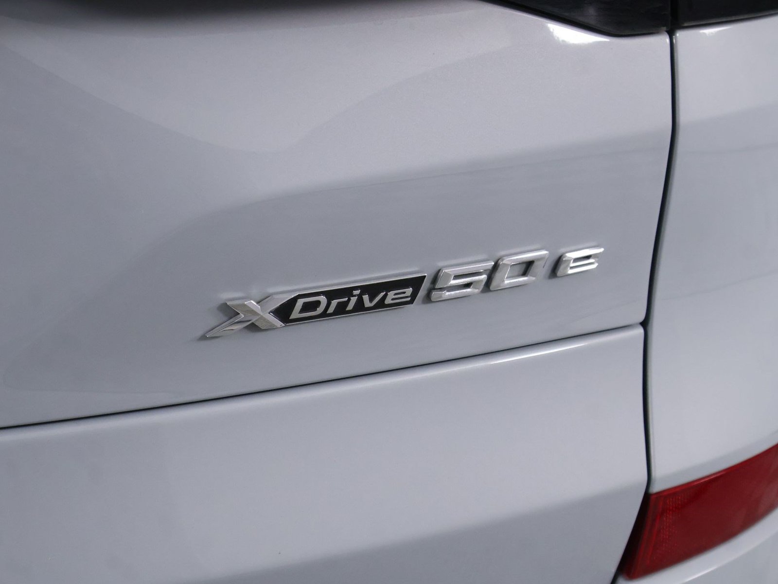 Used 2024 BMW X5 xDrive50e w/ M Sport Package AWD/4WD image 20