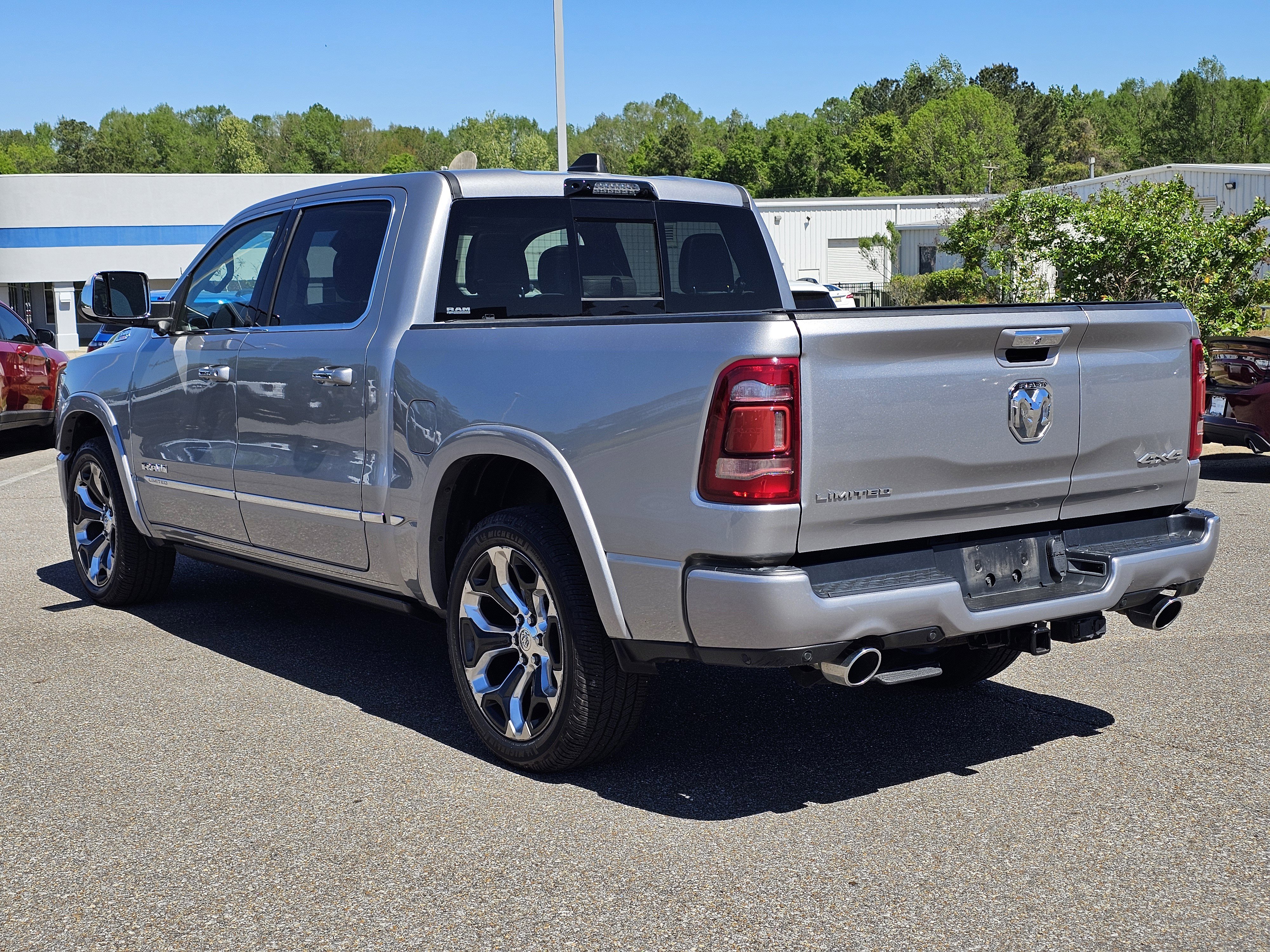 Used 2022 RAM 1500 Limited AWD/4WD image 14