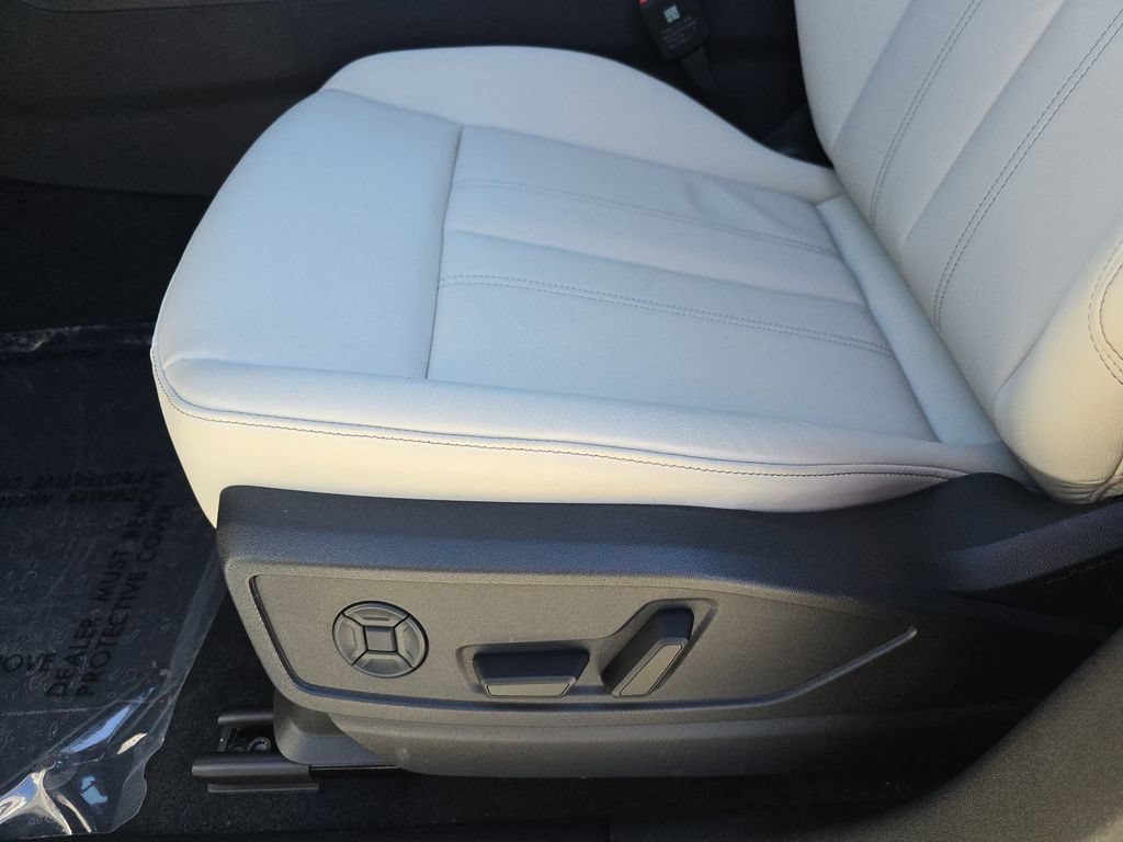Certified 2025 Audi Q5 Premium w/ Convenience Package AWD/4WD image 20