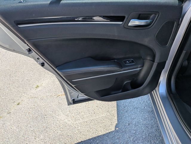 Used 2017 Chrysler 300 S AWD/4WD image 29