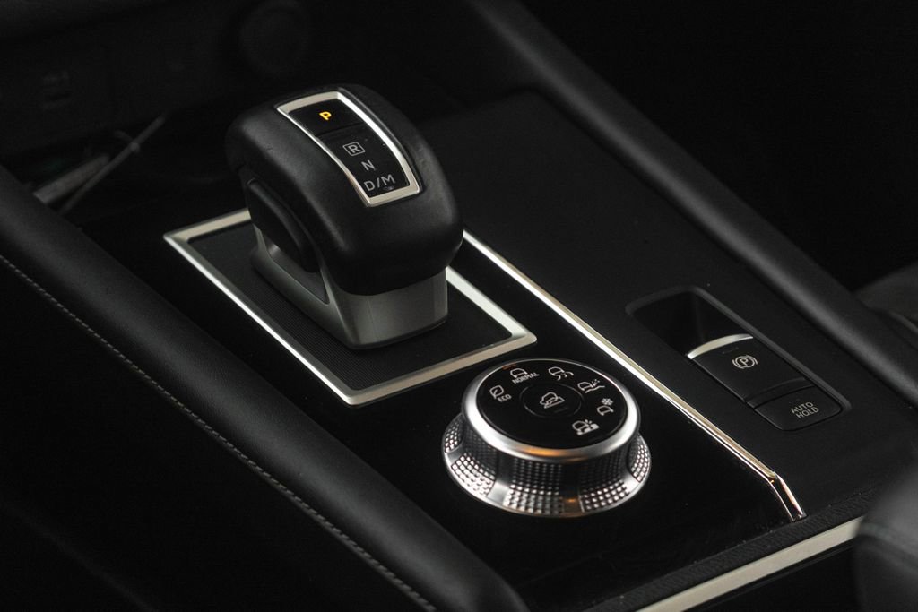 Used 2024 Mitsubishi Outlander SE Black Edition image 34