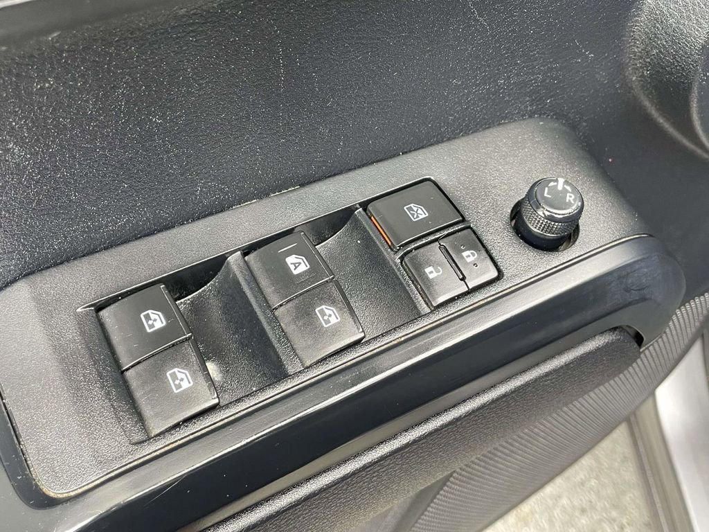 Used 2021 Toyota Tacoma SR AWD/4WD image 21