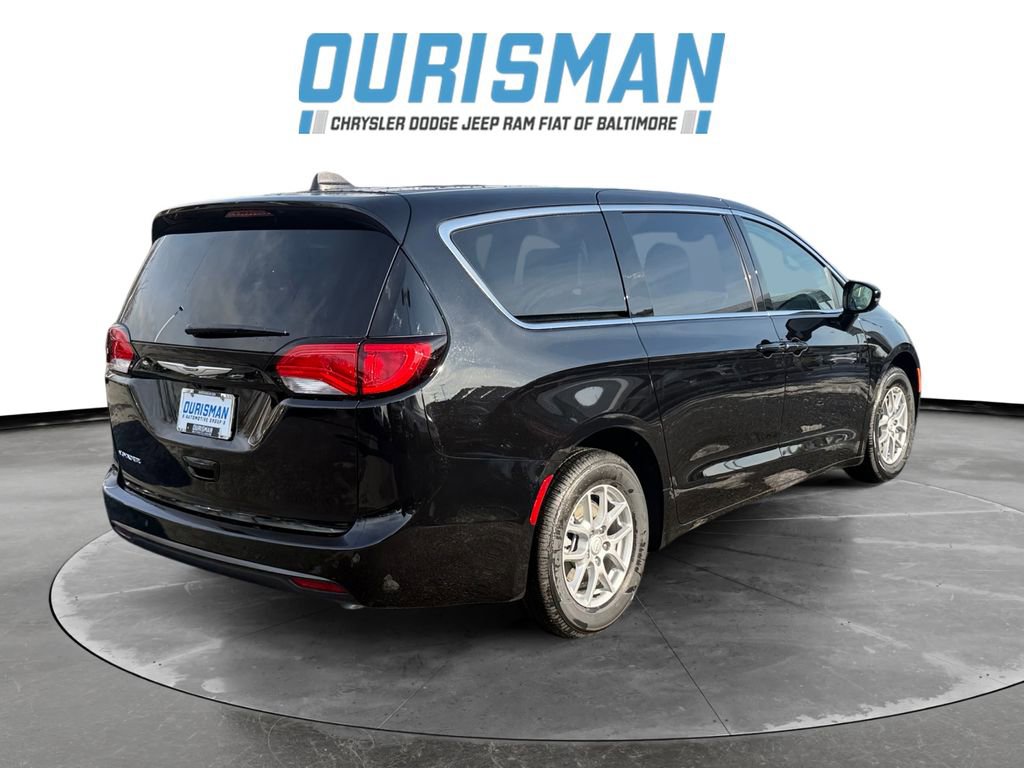 New 2026 Chrysler Voyager LX image 6