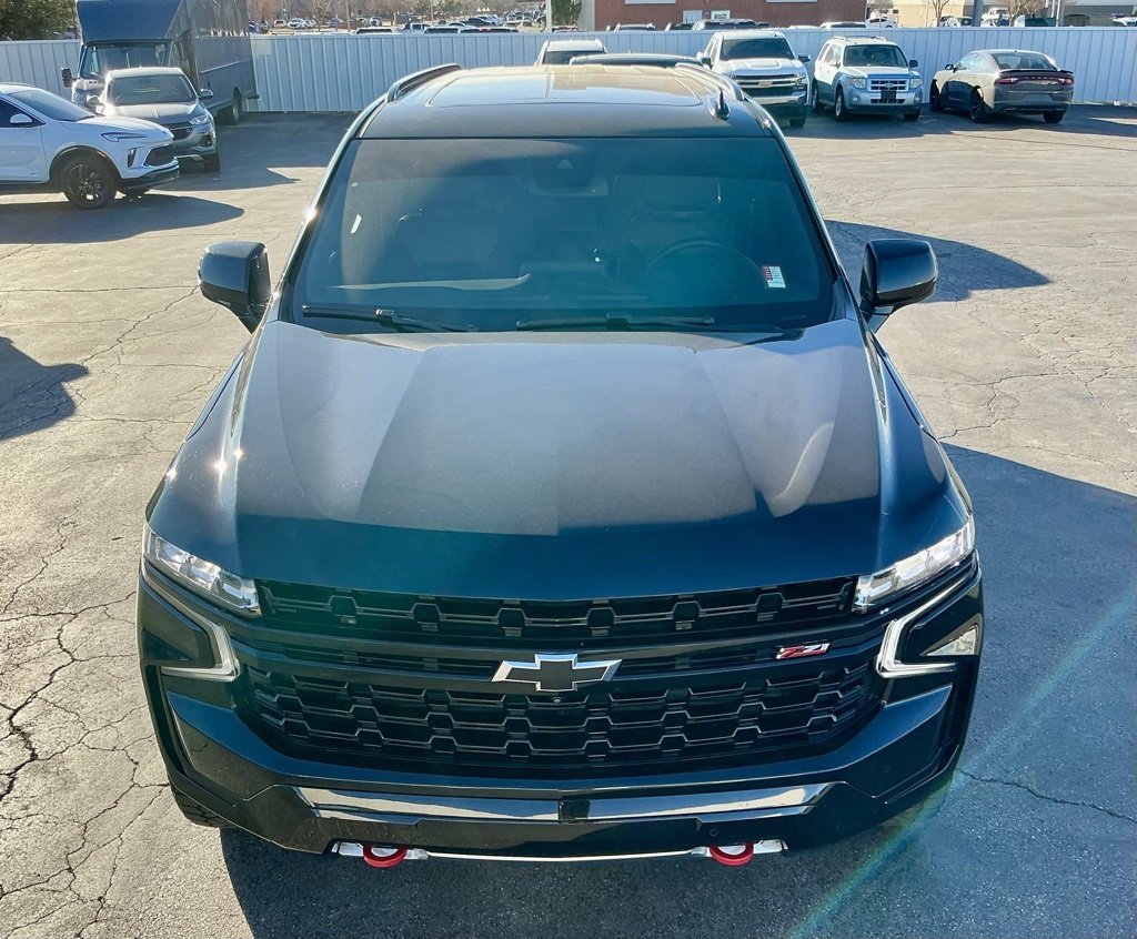 Used 2023 Chevrolet Suburban Z71 w/ Luxury Package image 11