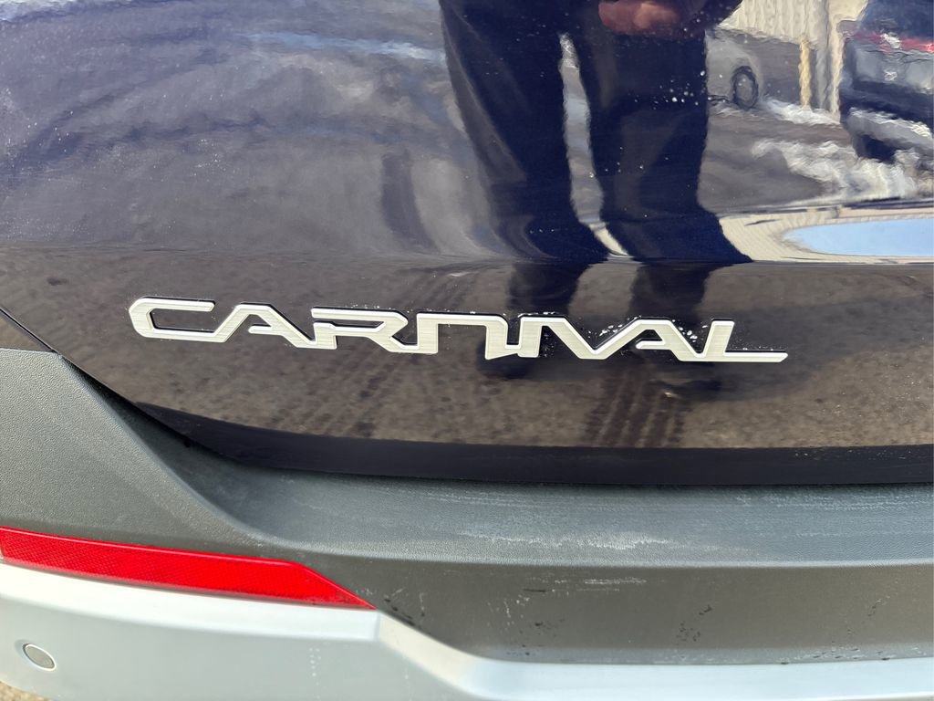 New 2026 Kia Carnival FWD image 14