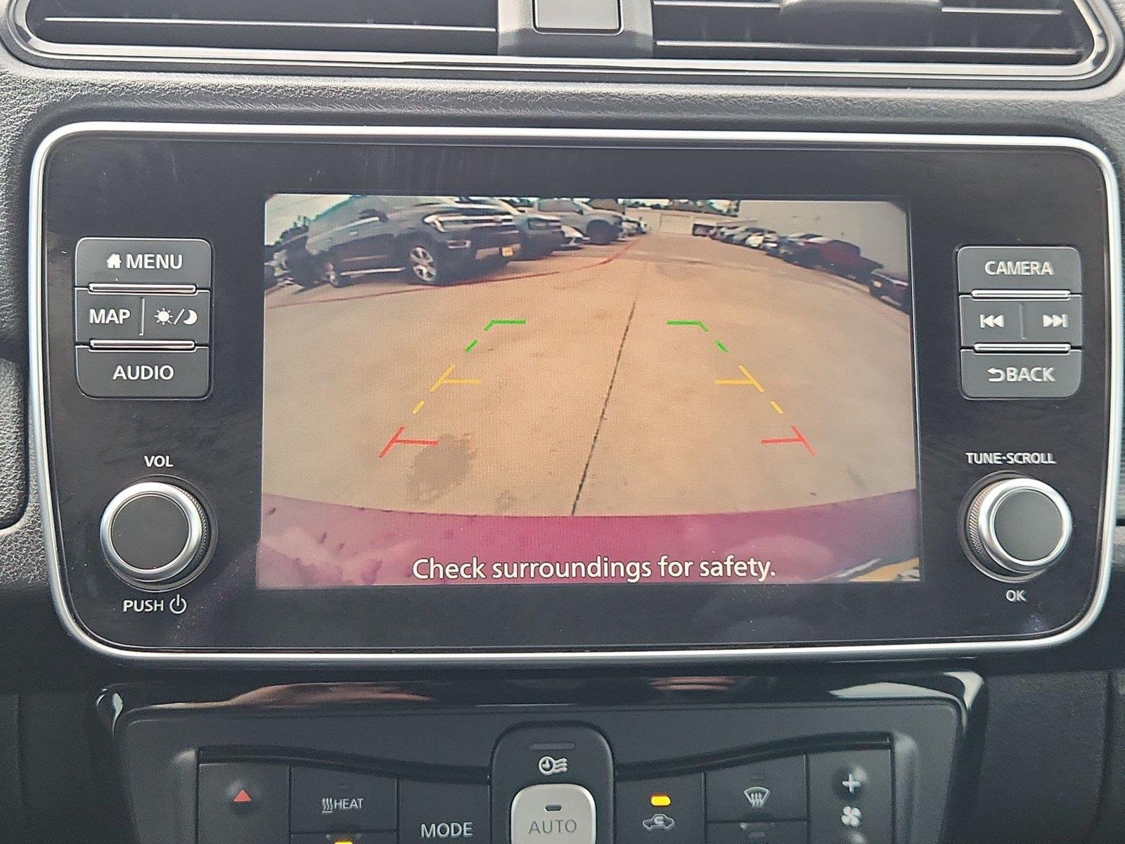 Used 2022 Nissan Leaf SV FWD image 6