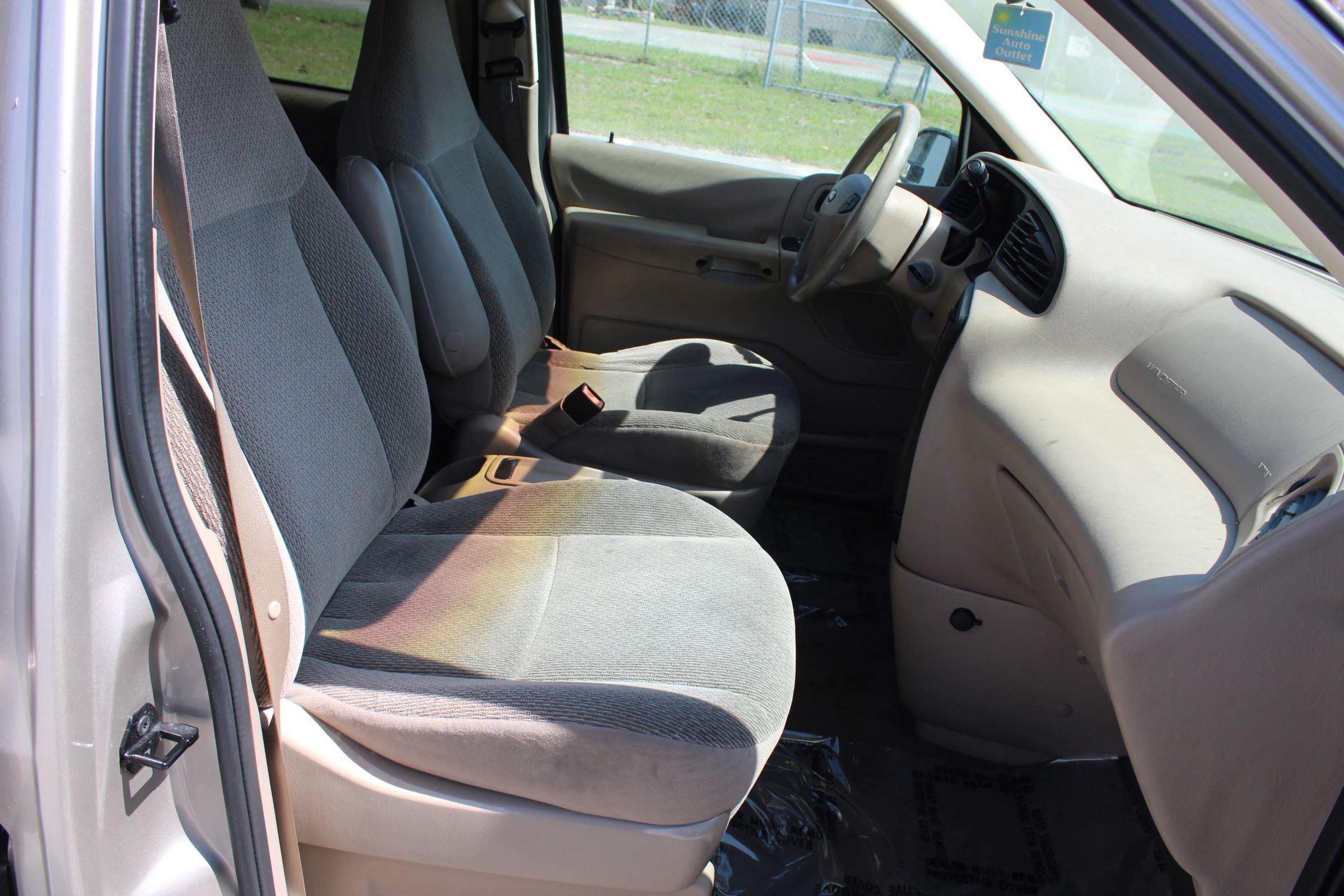 Used 2003 Ford Windstar LX FWD image 24