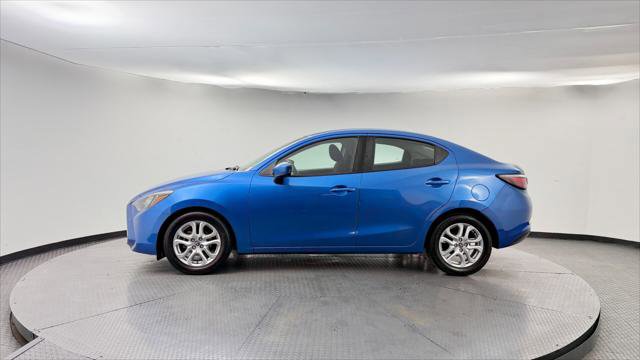 Used 2018 Toyota Yaris iA FWD image 3