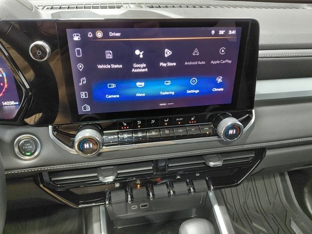 Used 2024 Chevrolet Colorado LT w/ LT Convenience Package III image 34