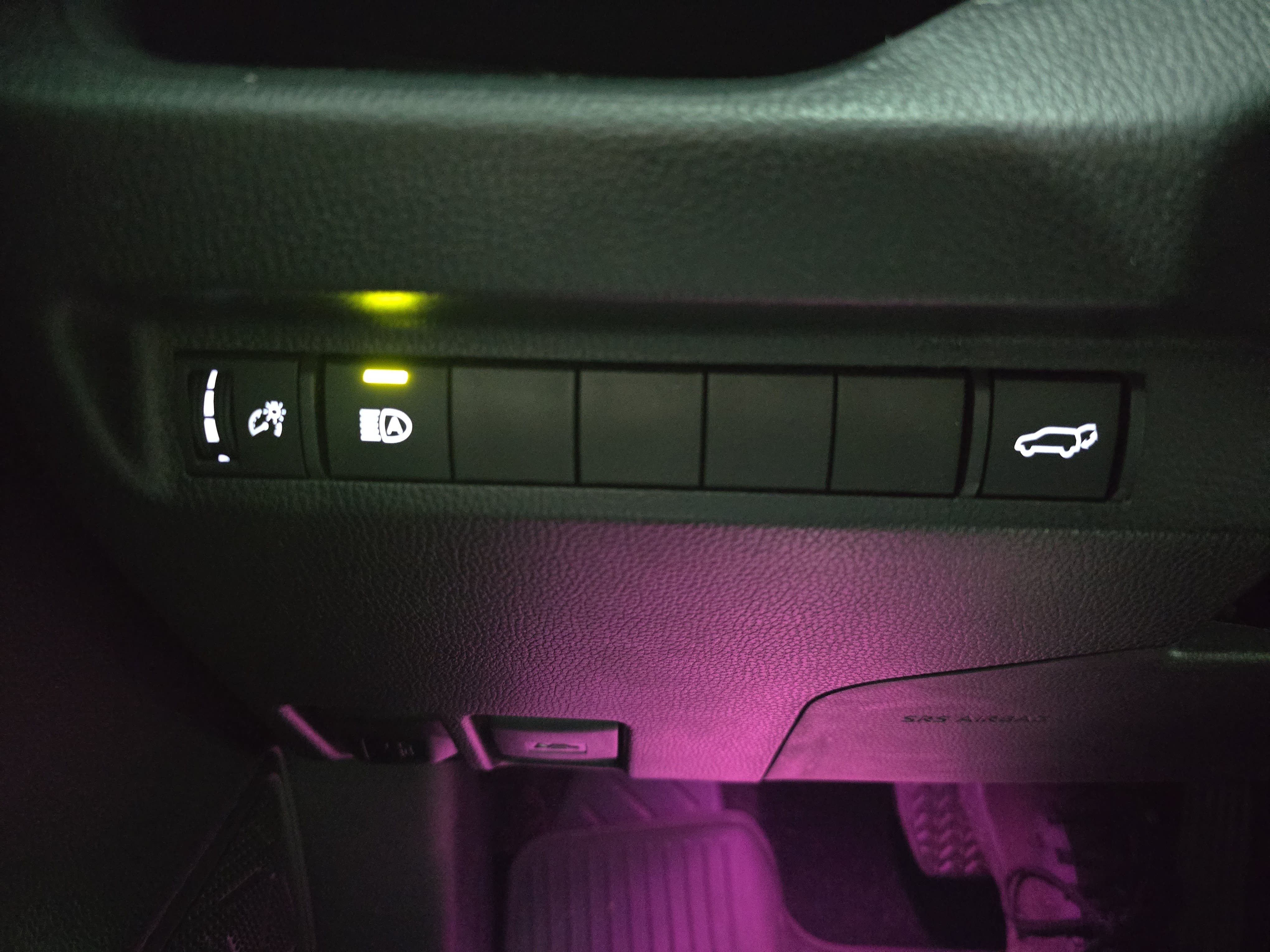 Used 2024 Toyota RAV4 XLE Premium FWD image 26