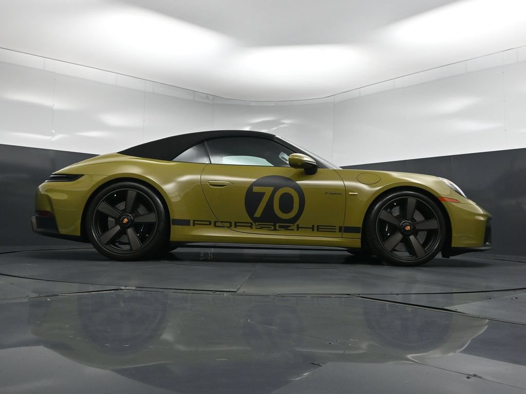 Certified 2026 Porsche 911 GTS RWD image 34