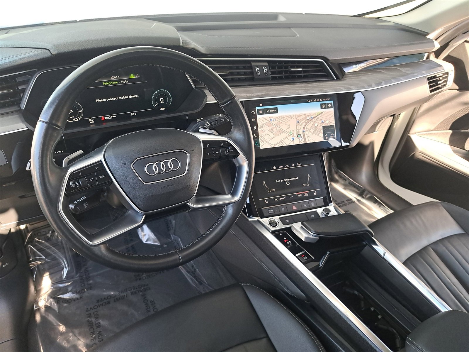 Used 2023 Audi e-tron Premium image 16