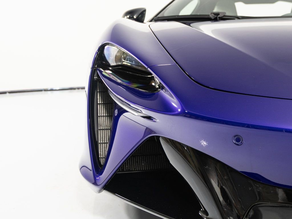 Used 2023 McLaren Artura image 33