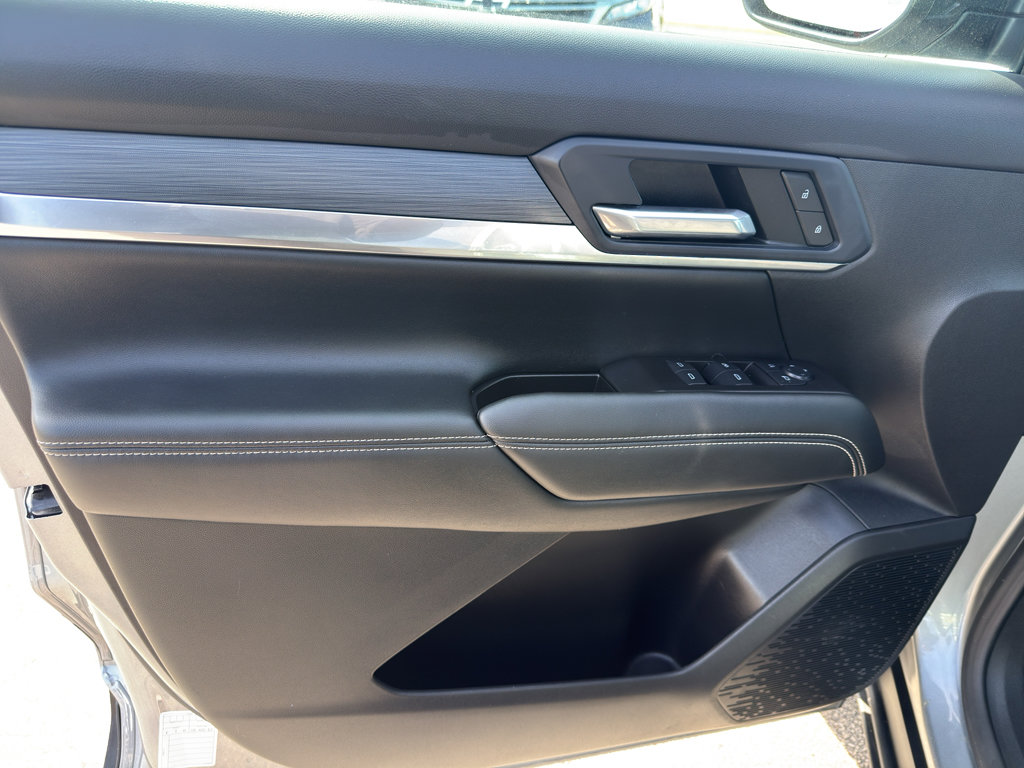 Used 2025 GMC Terrain Elevation image 14