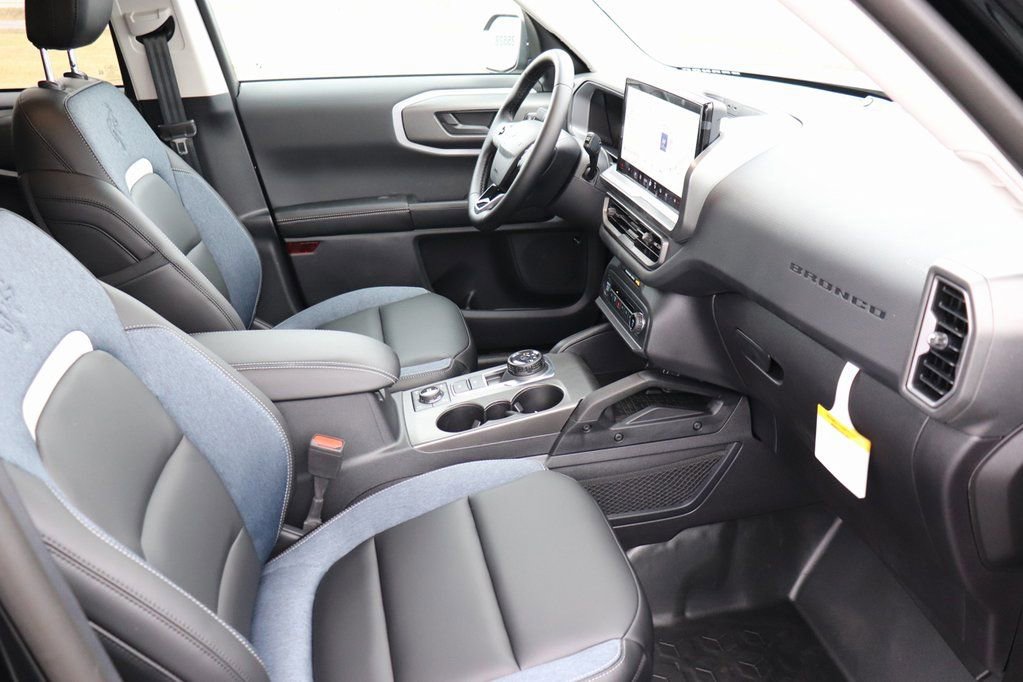 New 2025 Ford Bronco Sport Outer Banks w/ Sasquatch Outer Banks Package image 26