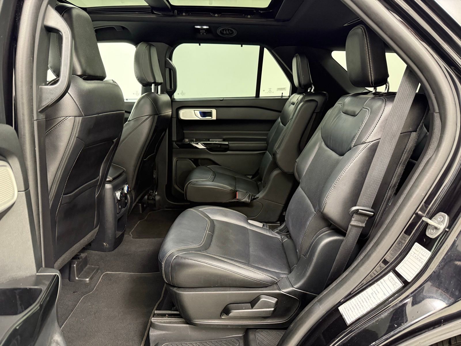 Used 2021 Ford Explorer ST w/ Equipment Group 401A image 23