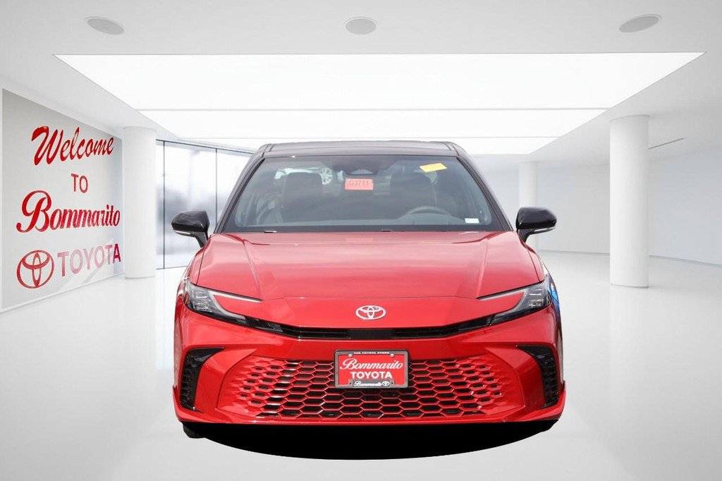 Used 2026 Toyota Camry XSE w/ Premium Package image 4