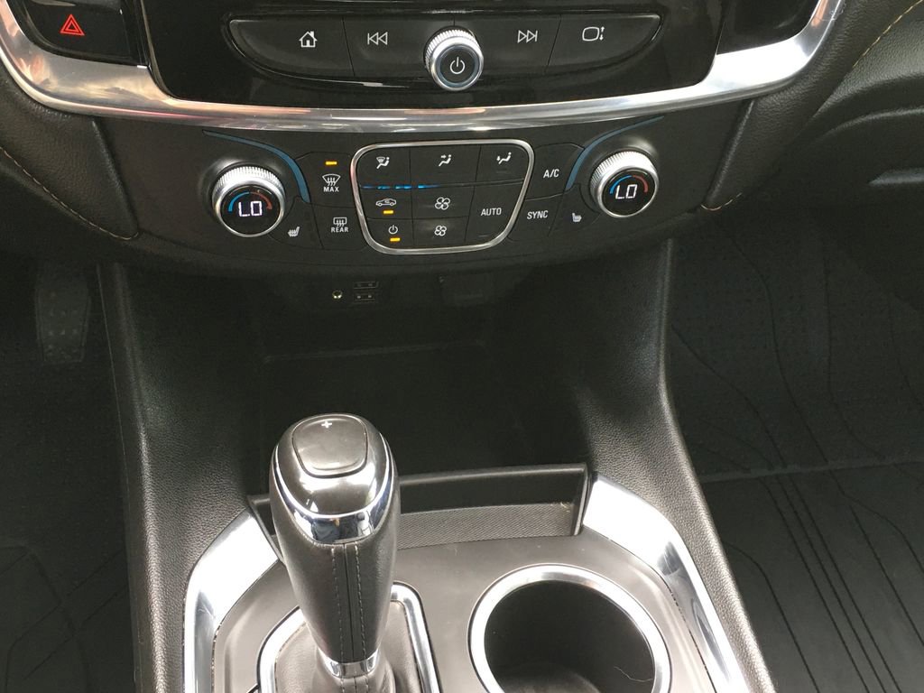 Used 2020 Chevrolet Traverse RS w/ LPO, Floor Liner Package image 18