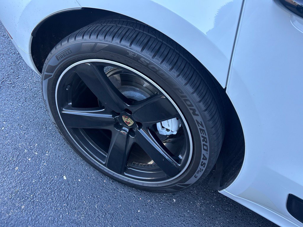 Used 2020 Porsche Macan Turbo AWD/4WD image 5