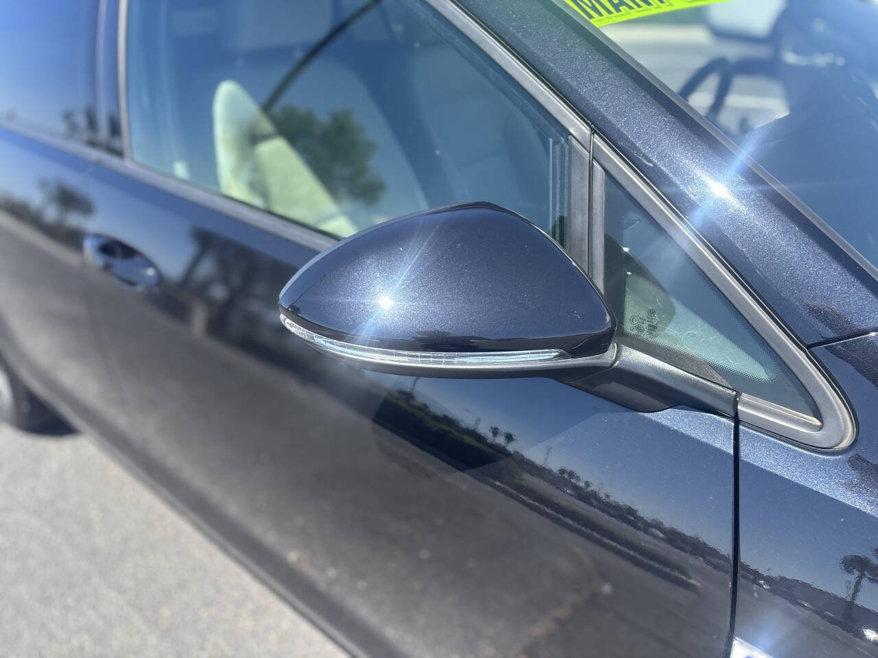 Used 2019 Volkswagen e-Golf SEL Premium FWD image 26