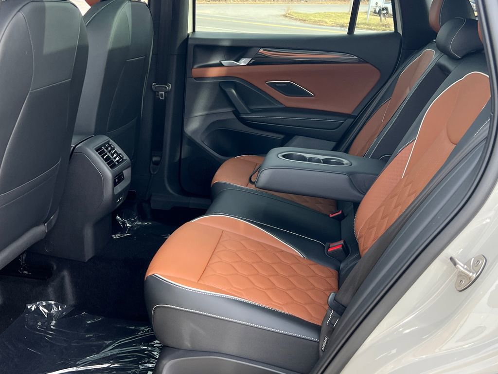 New 2026 Volkswagen Tiguan SEL R-Line image 17