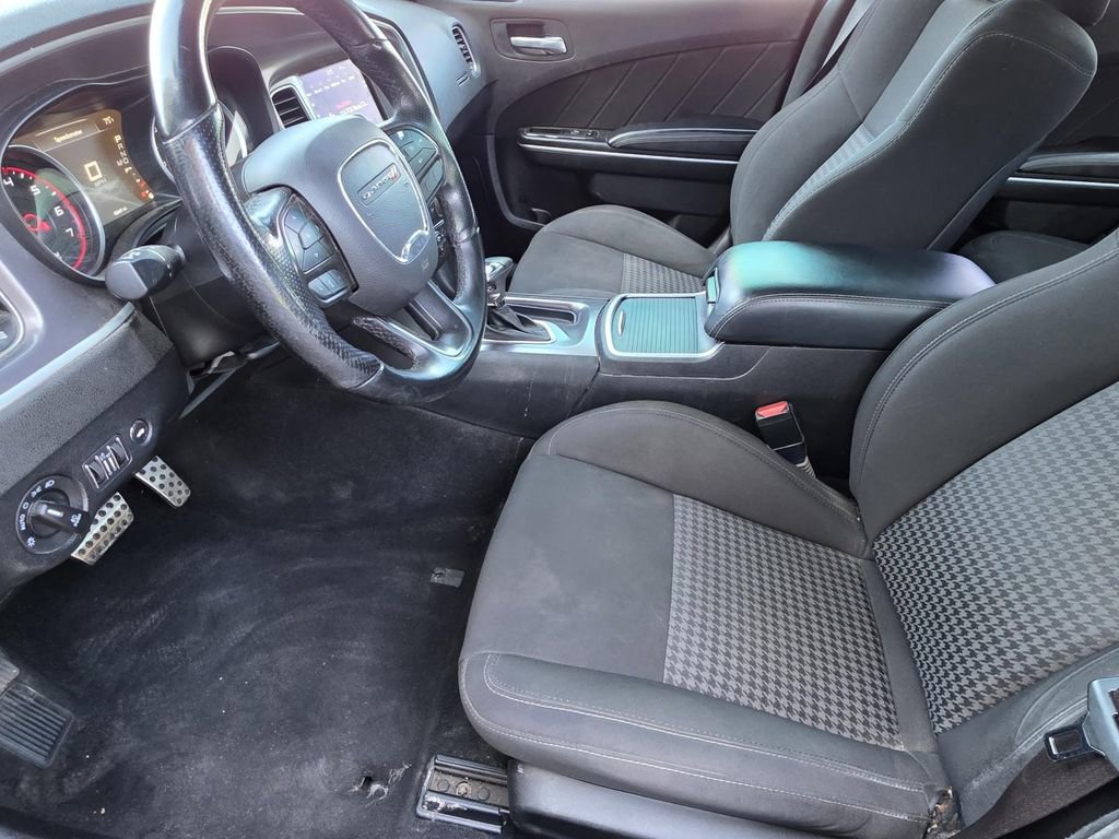 Used 2022 Dodge Charger R/T RWD image 7