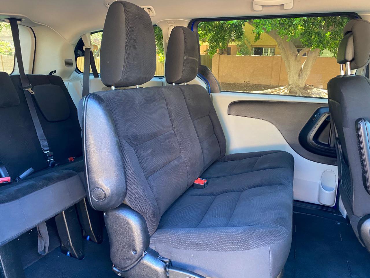 Used 2019 Dodge Grand Caravan SE FWD image 44
