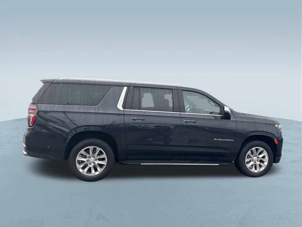 Used 2023 Chevrolet Suburban Premier image 10