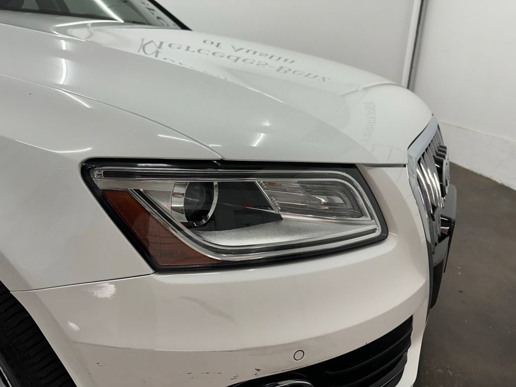 Used 2017 Audi Q5 2.0T Premium Plus w/ Technology Package AWD/4WD image 10