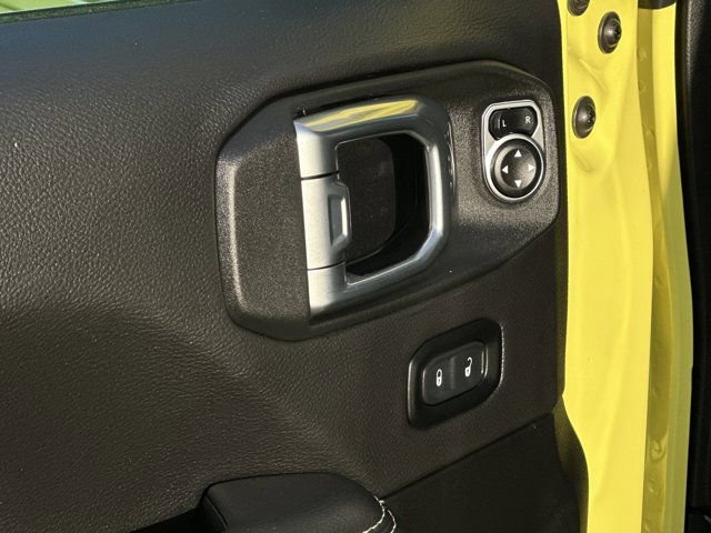 Certified 2022 Jeep Wrangler Unlimited Sahara w/ Cold Weather Group image 13