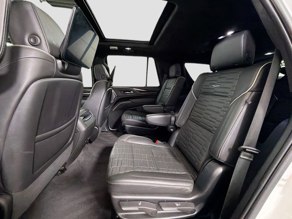 Used 2023 Cadillac Escalade Sport Platinum AWD/4WD image 27