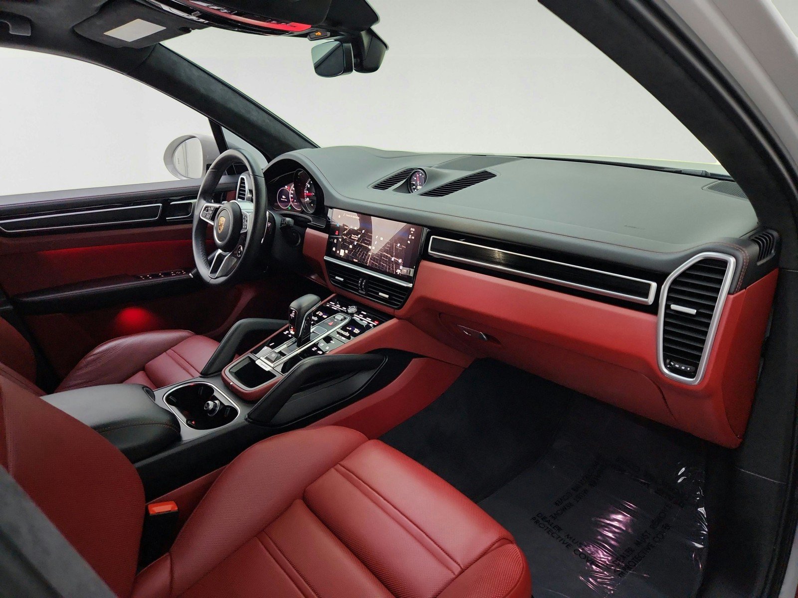 Used 2023 Porsche Cayenne GTS AWD/4WD image 27