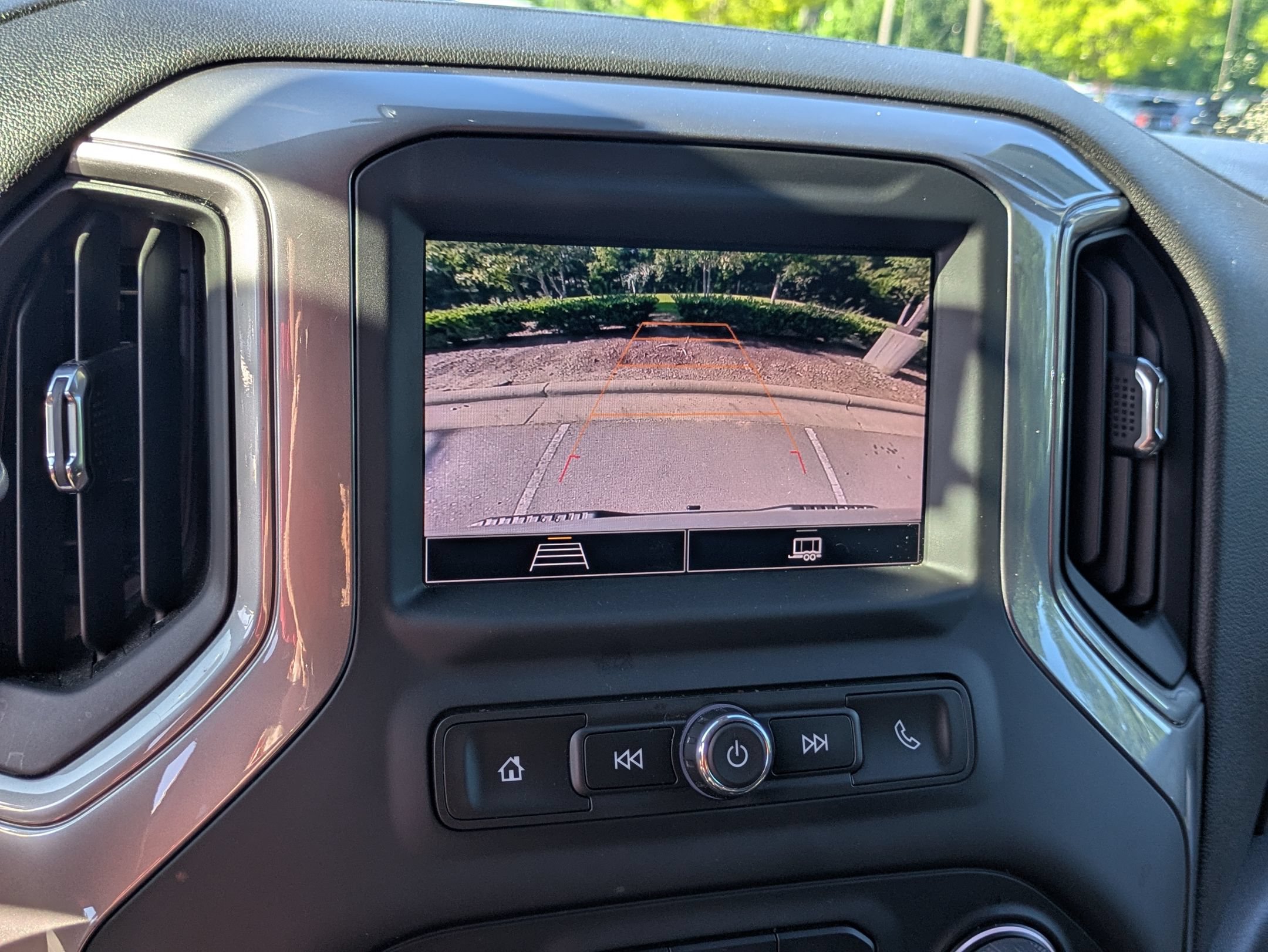 Used 2022 Chevrolet Silverado 1500 Custom RWD image 22