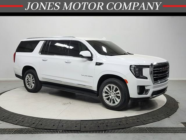 Used 2022 GMC Yukon XL SLT RWD image 1