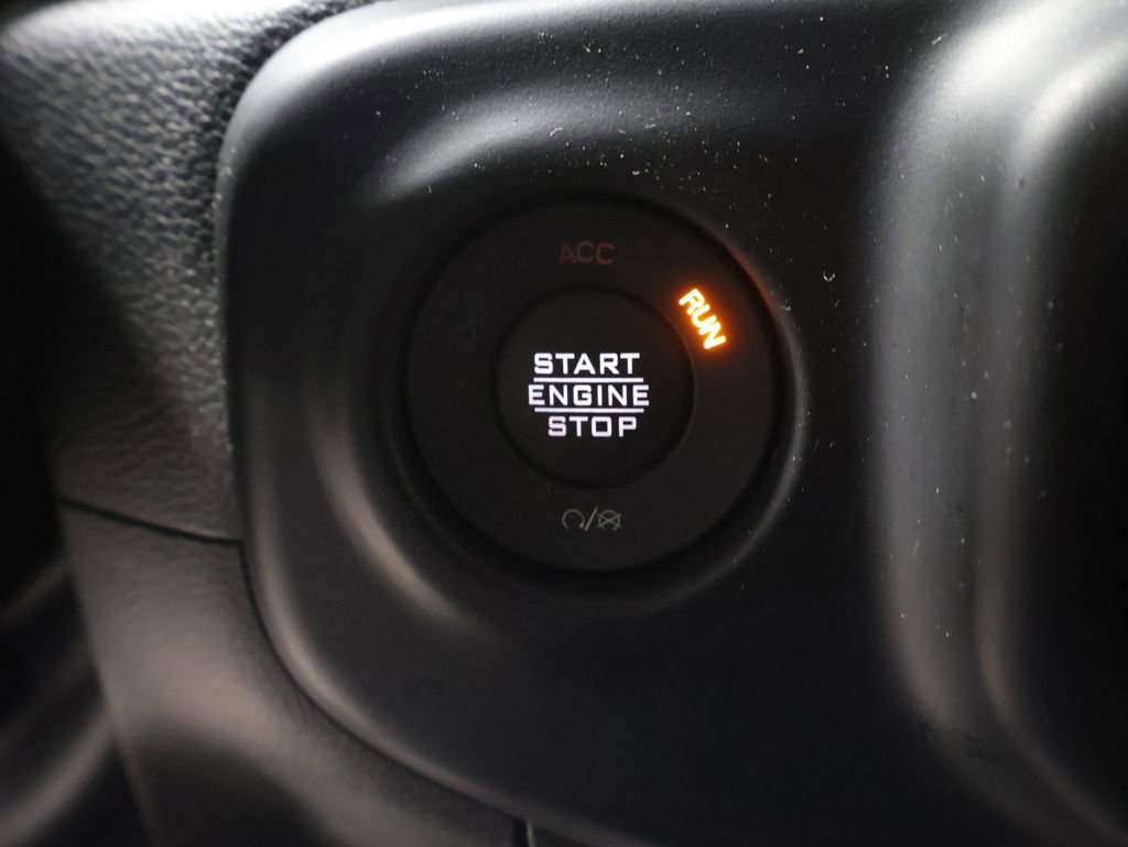 Used 2022 Jeep Gladiator Overland w/ Cold Weather Group image 27