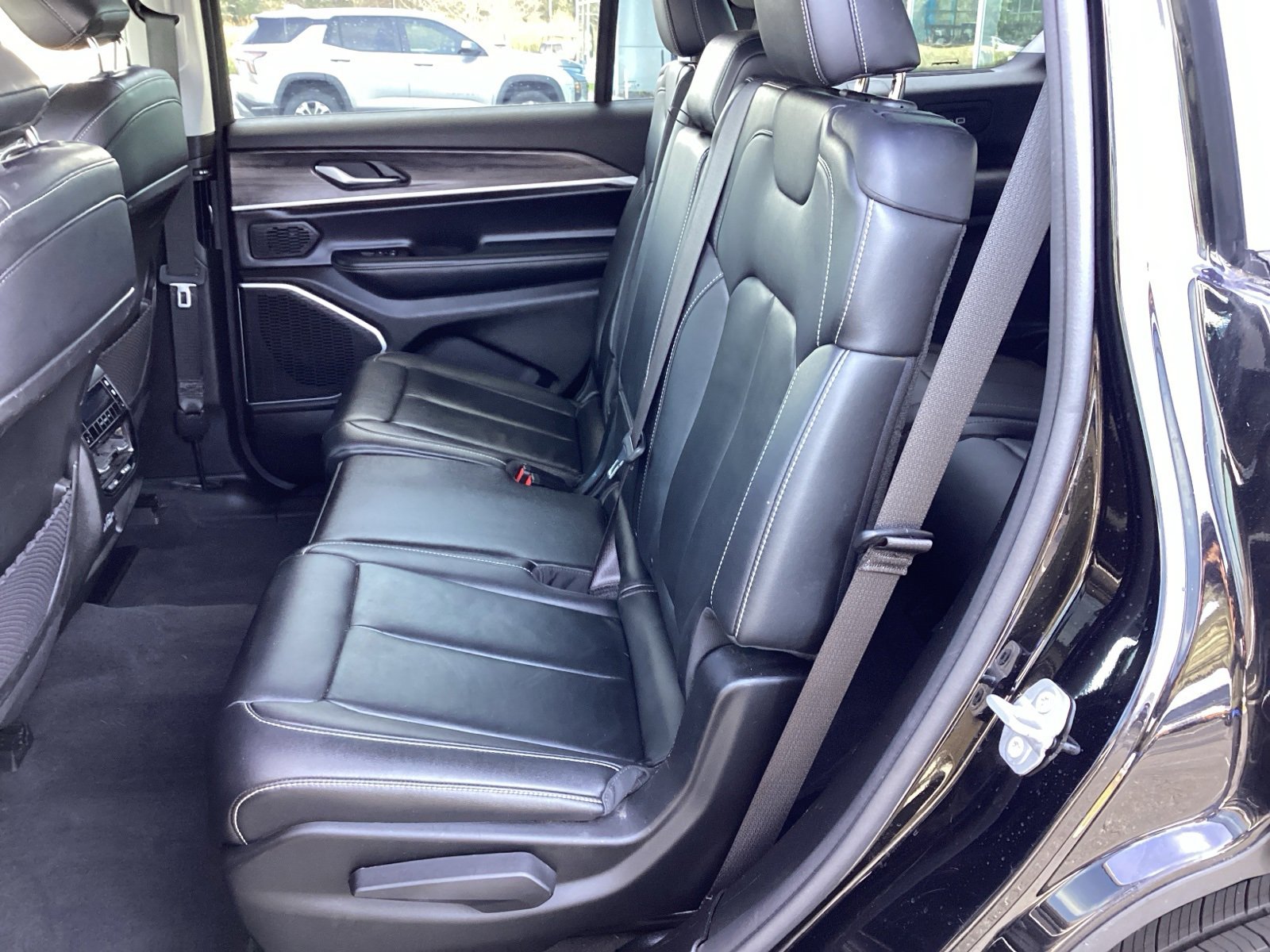 Used 2021 Jeep Grand Cherokee L Limited image 13