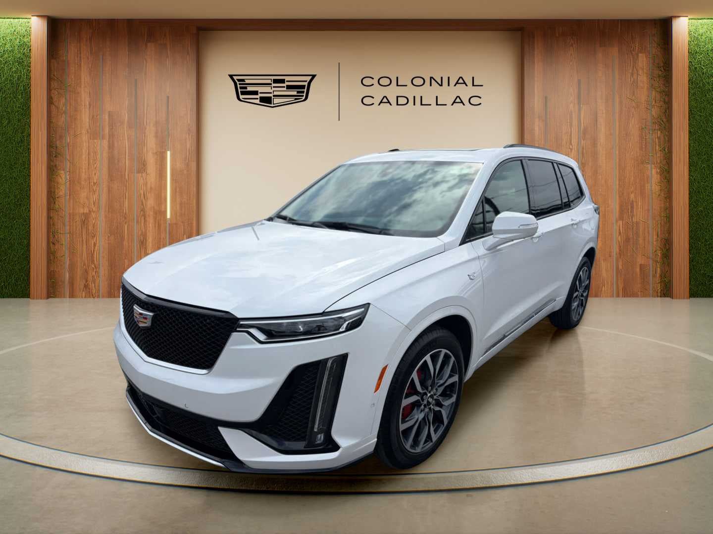 Certified 2025 Cadillac XT6 Sport w/ Platinum Package AWD/4WD image 4