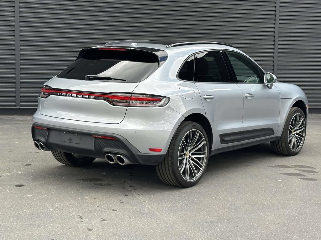 Certified 2026 Porsche Macan AWD/4WD image 5