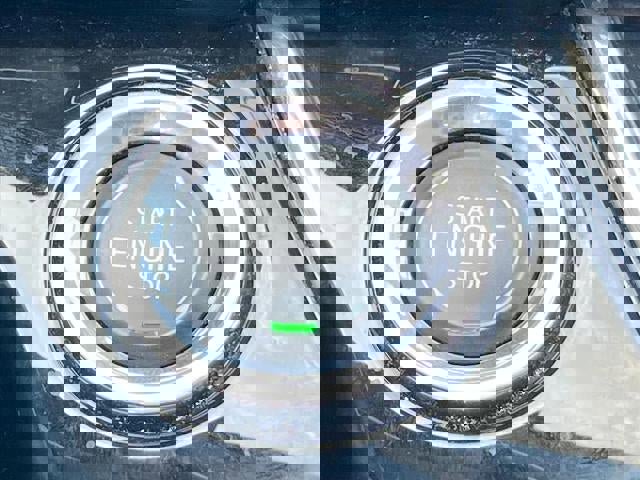 Used 2025 Chevrolet Trax ACTIV w/ Sunroof Package FWD image 20