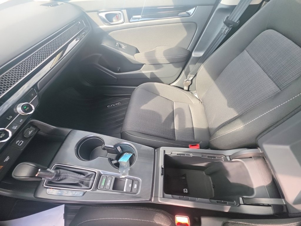 Used 2024 Honda Civic EX image 23