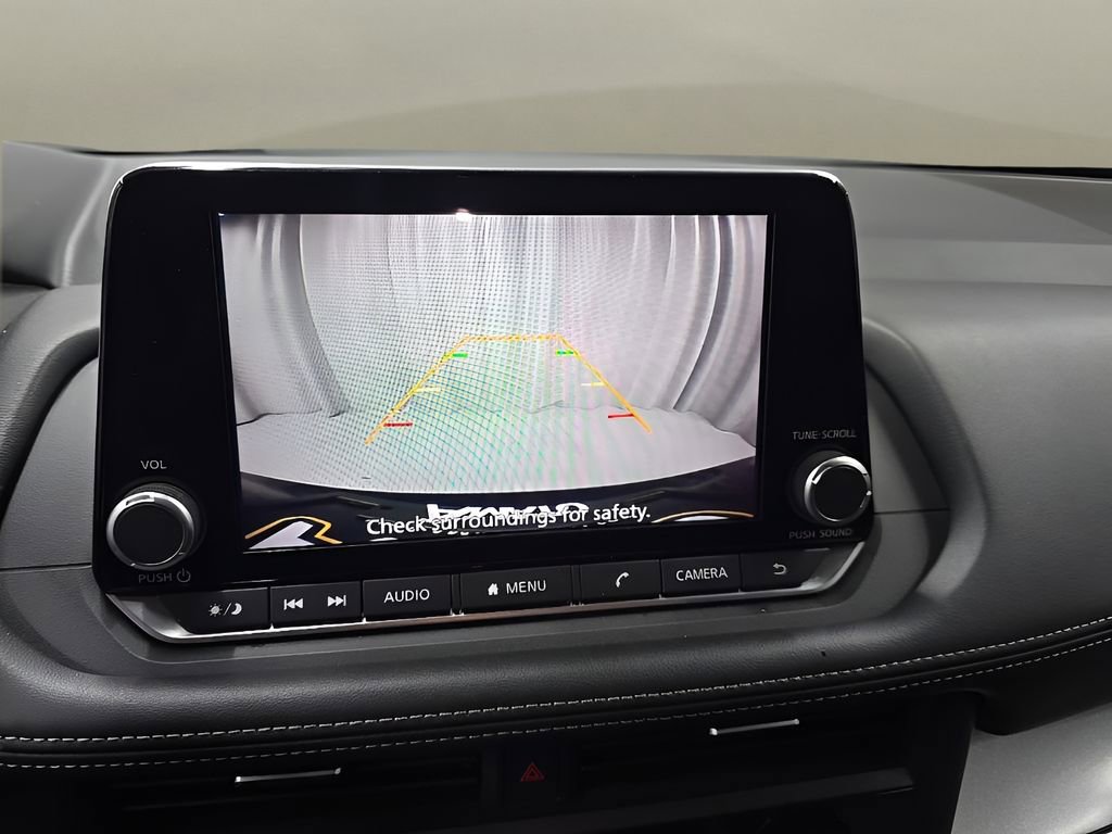 Used 2025 Nissan Rogue SV FWD image 25