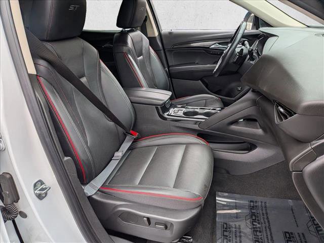 Used 2023 Buick Envision Essence w/ Sport Touring Package image 25