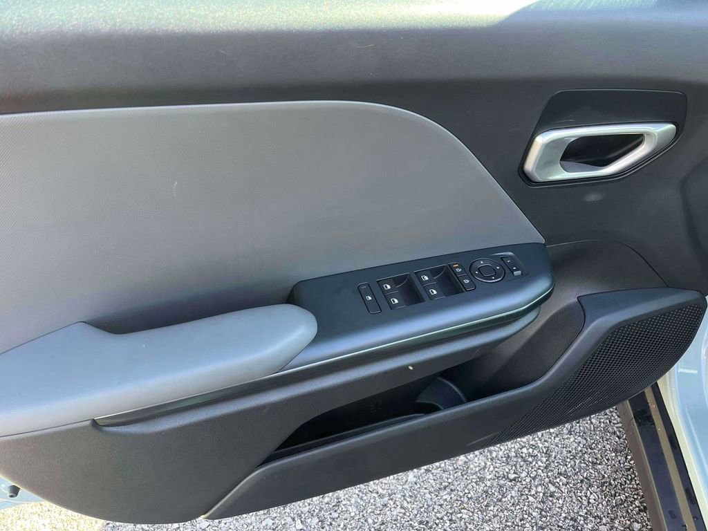 Certified 2025 Kia K4 LXS image 13