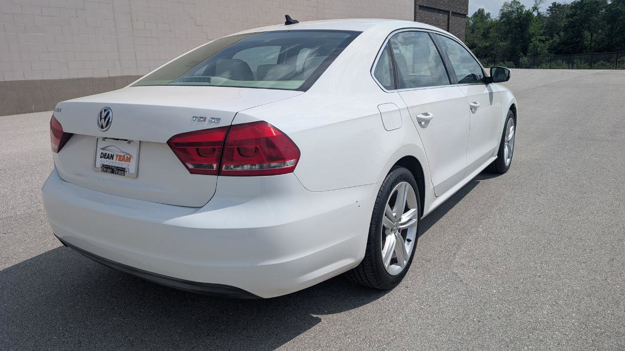 Used 2014 Volkswagen Passat 1.8T SE image 4