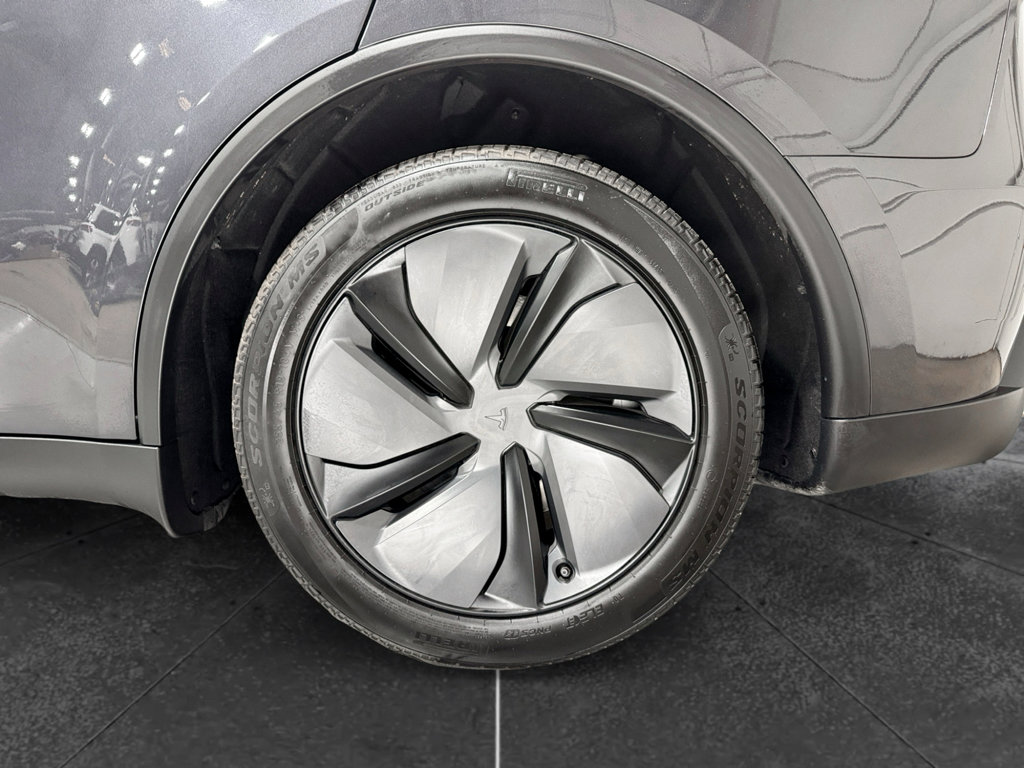 Used 2026 Tesla Model Y Long Range AWD/4WD image 29