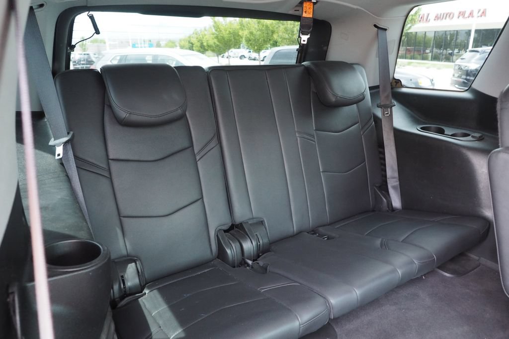 Used 2020 Cadillac Escalade Premium Luxury AWD/4WD image 21