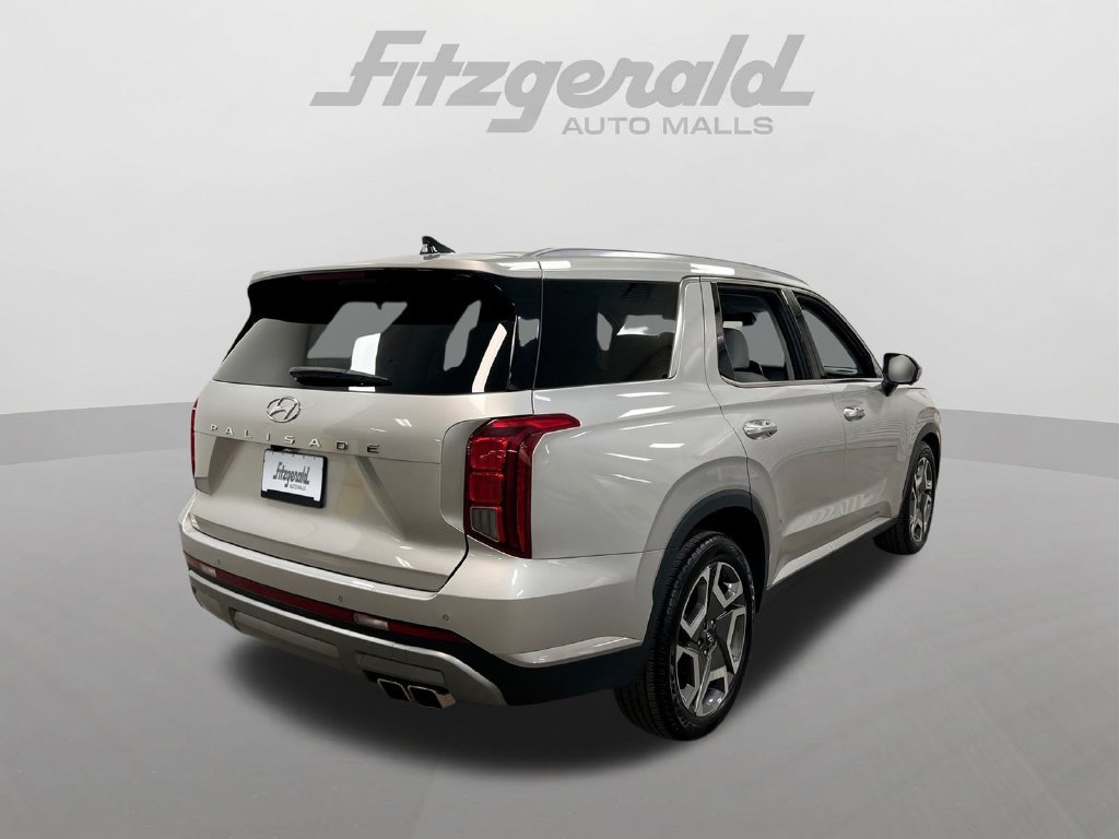 Used 2024 Hyundai Palisade SEL w/ Premium Package FWD image 16
