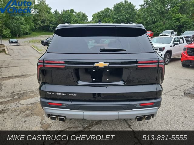 Used 2026 Chevrolet Traverse LT AWD/4WD image 4