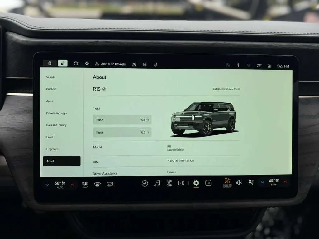 Used 2022 Rivian R1S Launch Edition Quad AWD/4WD image 29