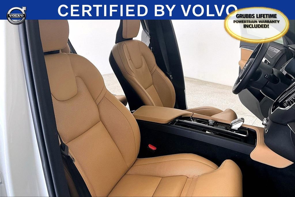 Used 2025 Volvo XC90 B5 Ultra w/ Protection Package Premier image 11